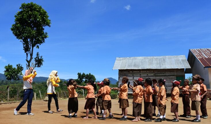 students, teachers, indonesian, children, kids, group, people, activity, outdoors, semende, indonesia, teachers, indonesian, indonesian, indonesia, indonesia, indonesia, indonesia, indonesia