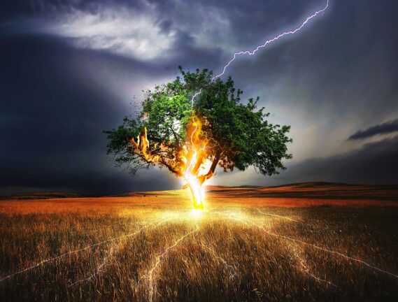 lightning, lightning strike, a hit-845848.jpg